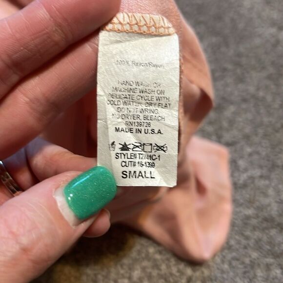 Honey Punch Off The Shoulder light pink Top size small - Picture 8 of 10